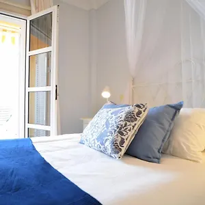 https://colonial-suite.tenerifehoteles.net